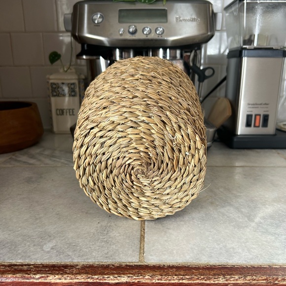 Natural Woven Basket - Picture 4 of 4